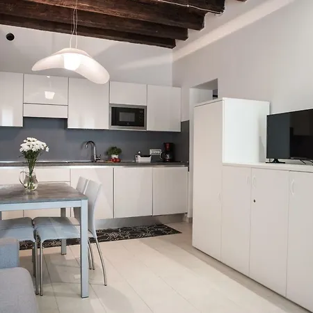 Venetian Mood Private Apartment