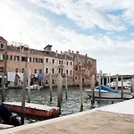 アパート Venetian Mood Private ヴェネツィア