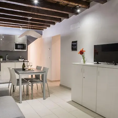 Venetian Mood Private Apartman *