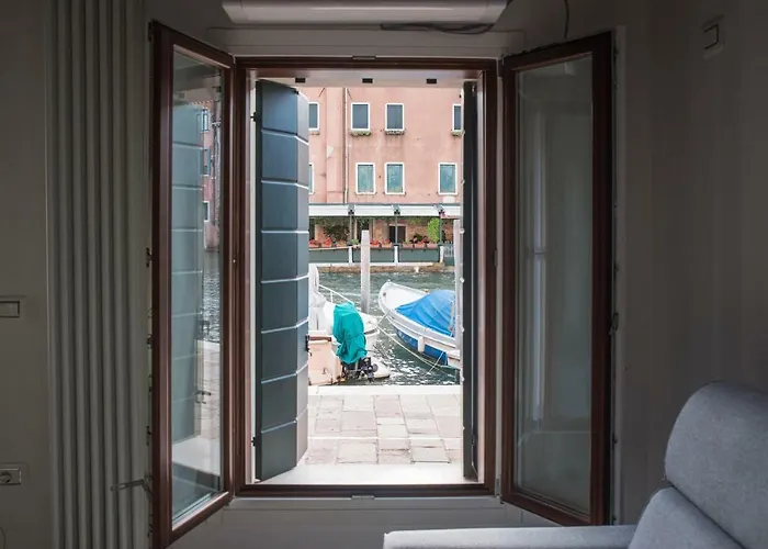 Venetian Mood *