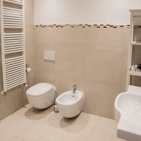 Venetian Mood Private